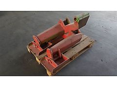 Merlo P 35 - Outrigger/Pratzen/Stempelpoot